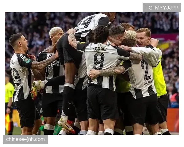 枪手英联杯历史性逆袭，逆境之下从四球落后到七球力压雷丁