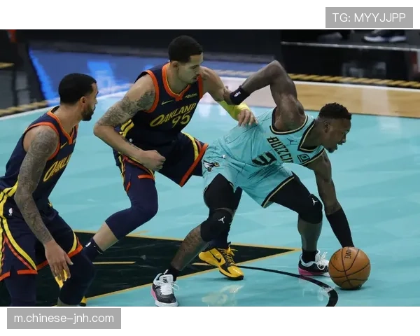 开拓者逆转勇士终结连败 格兰特夏普各得35分