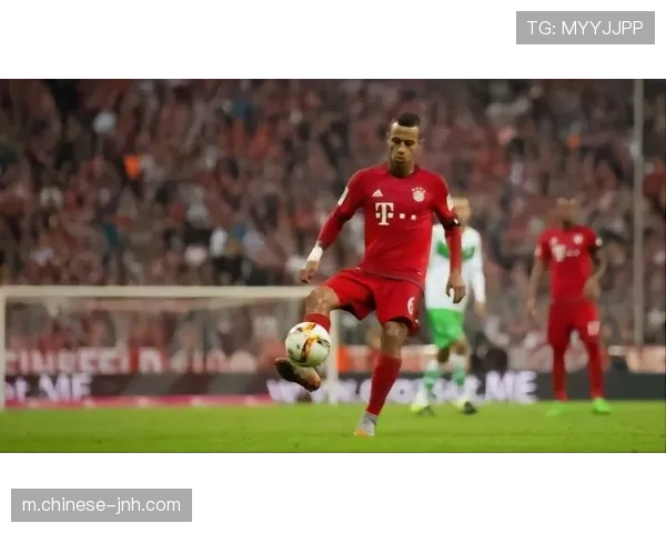 马竞球员蒂亚戈遭暴力侵犯离场 对手巴博萨未得红牌判罚引发批评 马竞球员蒂亚戈遭暴力侵犯离场 对手巴博萨未得红牌判罚引发批评